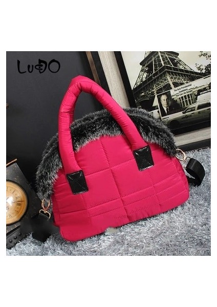 Kırmızı Gül 34X25X14CM Lucdo Marka Lüks Çanta 2022 Yeni Kış Kadın Sıcak Uzay Pamuk Kabuk Çanta Tasarımcısı Tavşan Kürk Çanta Bayan Omuz Çantası (Yurt Dışından)