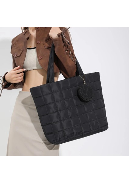 Gül Kırmızı Uzay Yastıklı Kadın Omuz Çantaları Kış 2023 Için Büyük Kapasiteli Siyah Çanta Tasarımcısı Kapitone Naylon Pamuk Sıcak Tote Katı (Yurt Dışından) fırsatları