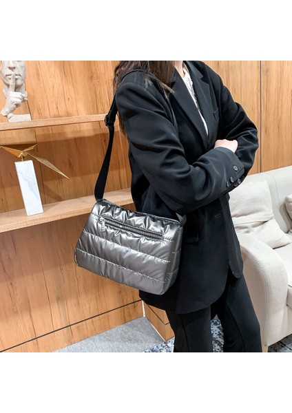 Siyah Moda Kapitone Uzay Yastıklı Kadın Omuz Çantaları Kadın Rahat Tasarımcı Naylon Pamuk Sıcak Tote Açık Seyahat Için Crossbody Çanta (Yurt Dışından) fiyatları