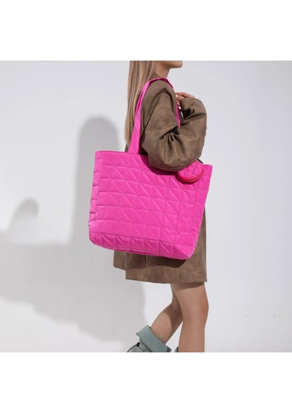 Gül Kırmızı Uzay Yastıklı Kadın Omuz Çantaları Kış 2023 Için Büyük Kapasiteli Siyah Çanta Tasarımcısı Kapitone Naylon Pamuk Sıcak Tote Katı (Yurt Dışından) modelleri