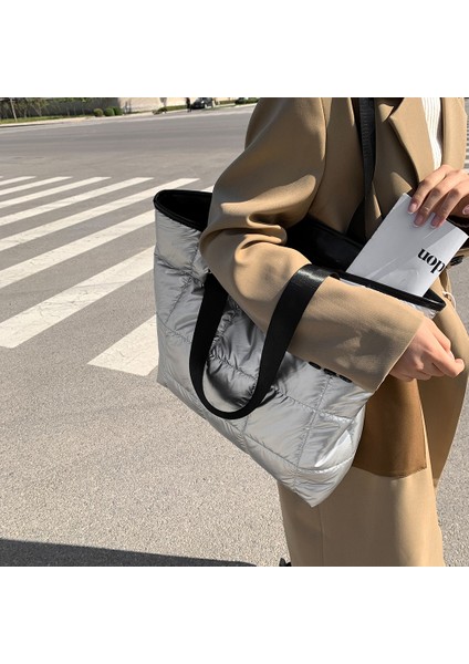 Siyah Taşınabilir Seyahat Kadın Yastıklı Naylon Üst Saplı Uzay Çanta Çanta Büyük Kapasiteli Bez Çantalar Kadın Tüy Yastıklı Omuz Çantası (Yurt Dışından) indirimleri