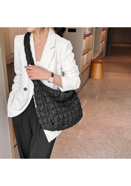 Kabarcık Iplik Pembe Kapitone Yastıklı Kadınlar Için Crossbody Çanta Pileli Kabarcıklar Bulut Omuz Çantaları Büyük Tote Kova Tasarımcı Çanta Dantelli Çanta 2023 (Yurt Dışından) modelleri