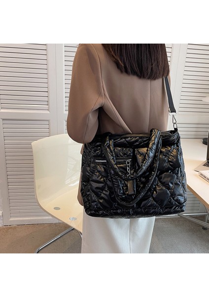 Gümüş Moda Kış Aşağı Naylon Yastıklı Çanta Kadın Büyük Kapasiteli Üst Saplı Çanta Düz Renk Crossbody Çanta Kadın Omuz Çantaları (Yurt Dışından) indirimleri