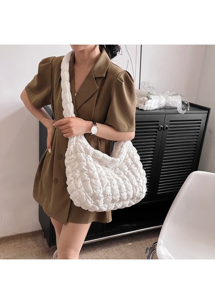 Gül Kırmızı Kadınlar Için Yeni Kapitone Yastıklı Crossbody Çanta Pileli Kabarcıklar Bulut Omuz Çantaları Büyük Tote Kova Tasarımcı Çanta Dantelli Çanta (Yurt Dışından) fırsatları