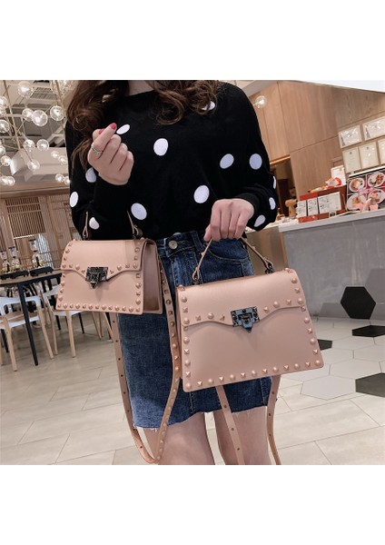 Açık Yeşil Küçük 20X7X14 cm Yüksek Kaliteli Kadın Küçük Pvc Çanta Omuz Çantaları Moda Bayanlar Kadınlar Için Crossbody Çanta Rahat Kadın Perçin Messenger Çanta (Yurt Dışından) indirimleri