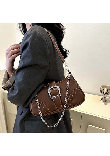 Siyah Kadın Hilal Çanta Moda Serin Tarzı Koltukaltı Çanta Katı Renk Lady Kız Yüksek Kaliteli Büyük Çanta Zincir Süsleme ile (Yurt Dışından) modelleri