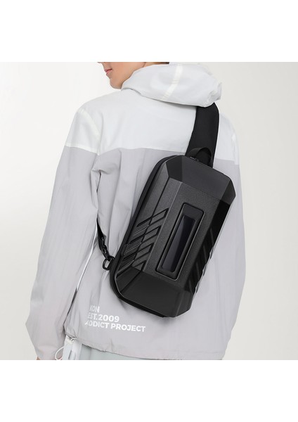 B OZ-9499S Siyah 1 Sert Kabuk Erkek Göğüs Çantası Sling Çanta Erkek Messenger Çanta Su Geçirmez Akıllı Serin LED Erkek USB Şarj Erkek Kısa Seyahat Messenger Sling (Yurt Dışından) fırsatları