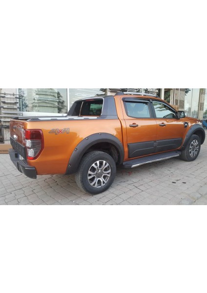 Ford Ranger T7 2015- 2019 + Çamurluk Kaplama -Dodik Takımı Krom Cıvatalı Tip