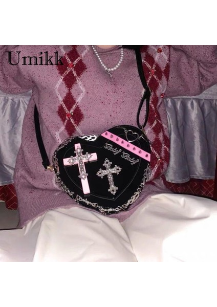 Kalp Crossbody Çanta Gotik Lolita Perçin Çapraz Kız Çanta Metal Dekorasyon Pu Deri Retro Tarzı Günlük Seyahat Fotoğrafları Için Sevimli (Yurt Dışından) fiyatları