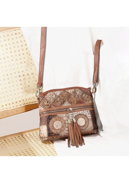 050010251-1 Kadın Deri Çanta Tasarımcısı Marka Bohemian Crossbody Çanta Hakiki Deri Retro Lüks Omuz Bayan Püsküllü Çanta Etnik Tarzı (Yurt Dışından)