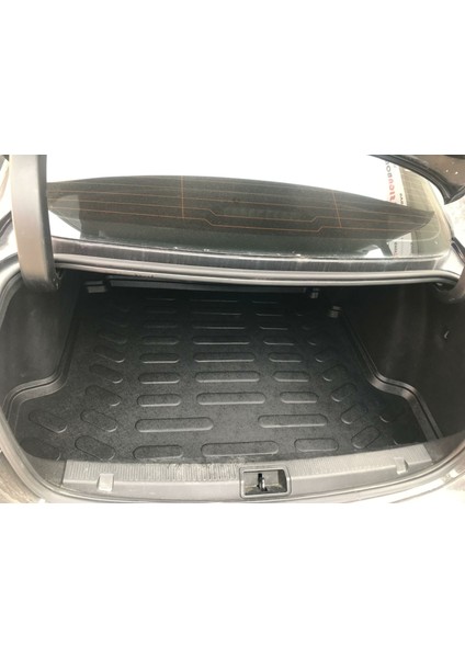 Renault Fluence 2009 + 4.5d Sahler Paspas ve 3D Rizline Bagaj Havuzu fırsatları