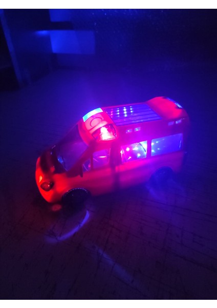 Berattoys 20 cm Pilli Itfaye Türkçe Sesli 3D Işıklı Itfaye Yerde Gezen Oyuncak Itfaye Pilli Araba fiyatları