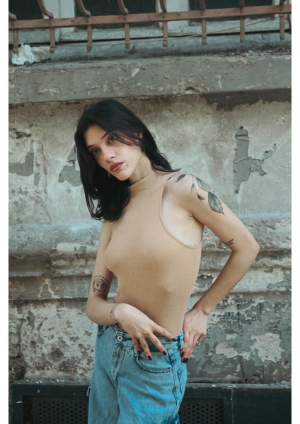 Krem Basic Fitilli Detail Crop Bluz