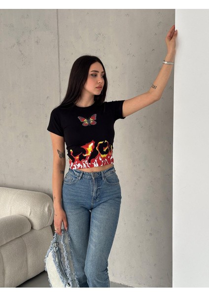 Butterfly Baskılı Siyah Crop modelleri