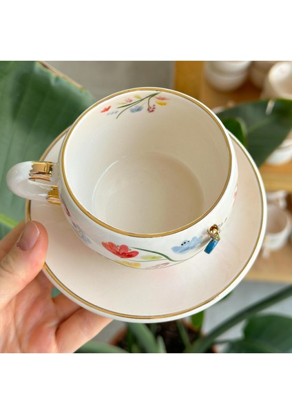 Bahar Dalı Çay Fincanı fırsatları