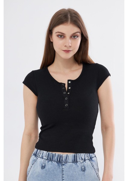 Kadın Siyah Dar Kalıp Crop T-Shirt - Citcit