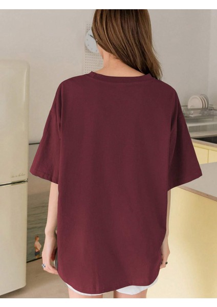 Kadın Bordo Holiday Baskılı Oversize T-Shirt fiyatları