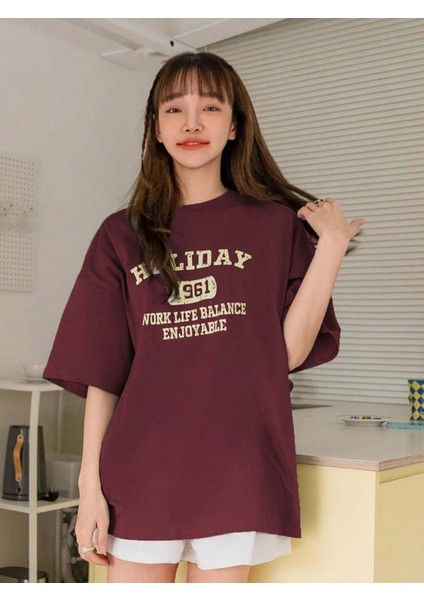 Kadın Bordo Holiday Baskılı Oversize T-Shirt modelleri