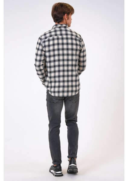 Siyah Regular Fit Pamuklu Ekoseli Gömlek fırsatları