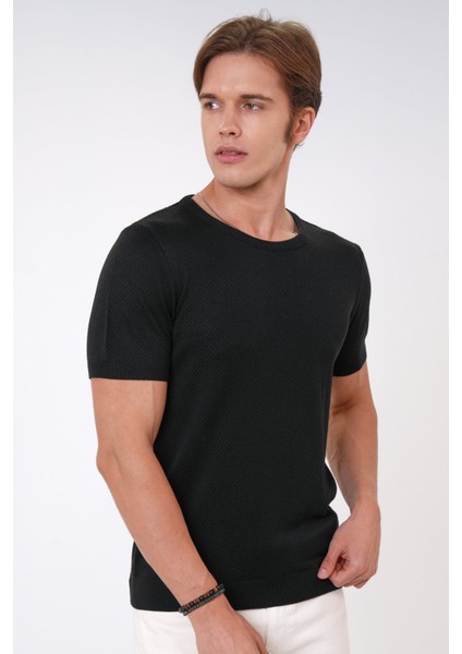 Siyah Regular Fit Küba Yaka Triko Tişört