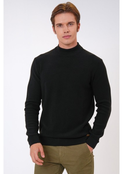 Siyah Regular Fit Pamuklu Yarım Balıkçı Yaka Triko Kazak