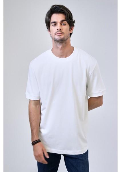 Beyaz Relaxed Fit %100 Pamuk Kısa Kollu Bisiklet Yaka Sweatshirt