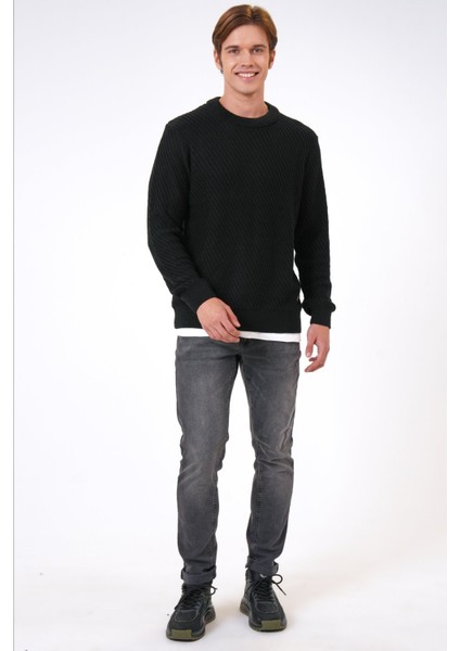 Siyah Regular Fit Yünlü Örgü Desenli Bisiklet Yaka Triko Kazak fırsatları