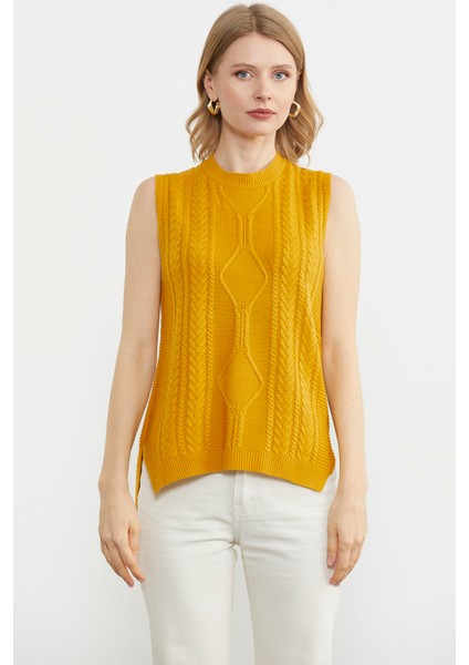 Arkası Uzun Motifli Triko Süveter - Hardal