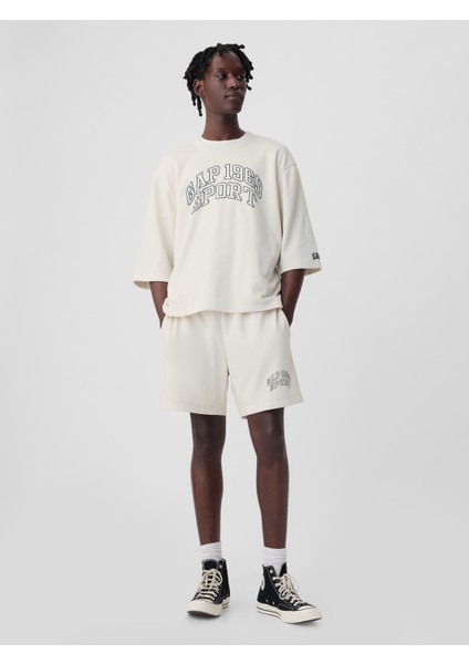 Erkek Kırık Beyaz 7" Gap 1969 Logo Sweat Şort