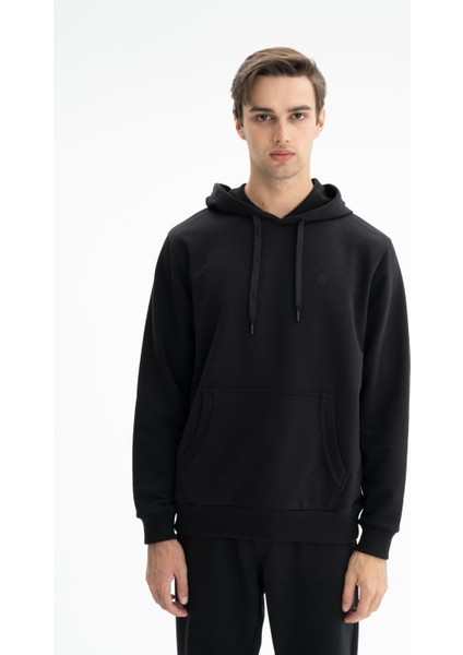 Erkek Düz Şık Regular Fit Şardonsuz 3 İplik Kapşonlu Sweatshirt K26254626401