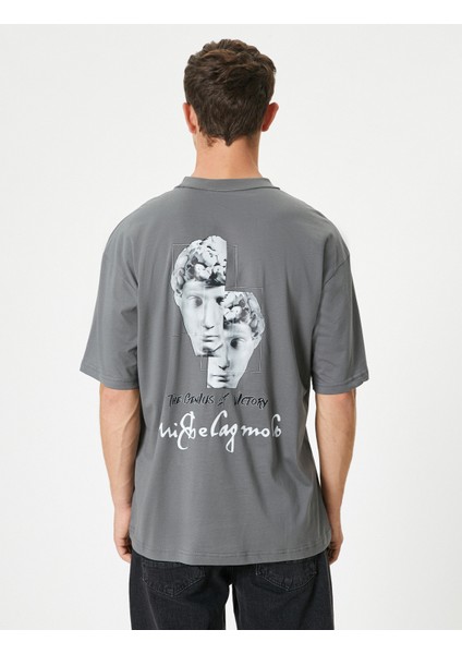 Önü ve Arkası Baskılı Tişört Kısa Kollu Bisiklet Yaka Pamuklu Rahat Kalıp fırsatları