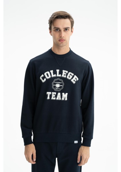 Erkek Yazı Baskılı Regular Fit Şardonsuz 3 İplik Bisiklet Yaka Sweatshirt K26124601201