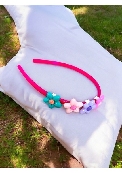 Çocuk Çiçek Figürlü Parlak Yeni Sezon Taç