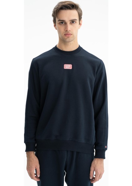 Erkek Sade Şık Regular Fit Şardonsuz 3 İplik Bisiklet Yaka Sweatshirt K26124601401