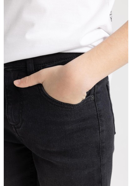 Erkek Çocuk Basic Düz Jean Şort B5741A824SM