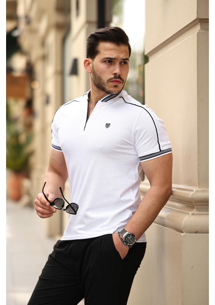 Beyaz Kolej Yaka Yarım Fermuarlı Kısa Kollu Tişört- 2408 modelleri