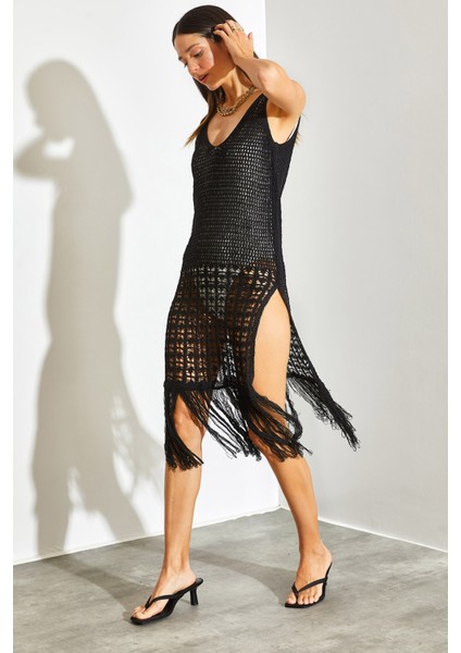 Kadın Püsküllü Yırtmaç Detaylı Astarsız Ajurlu Elbise