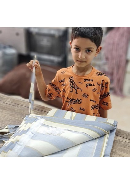 Kornişli Gri-Krem Çizgili Özel Dikim Lüks Branda Balkon Perdesi modelleri