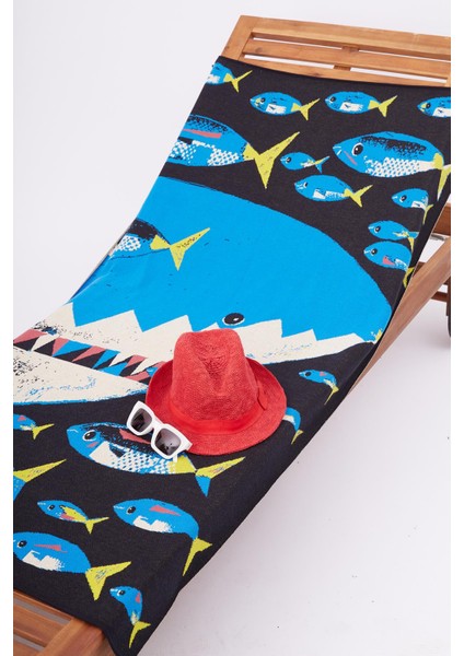 HUNGRY SHARK BEACH COVER Jakarlı Pamuklu Plaj Örtüsü - Mavi Multi