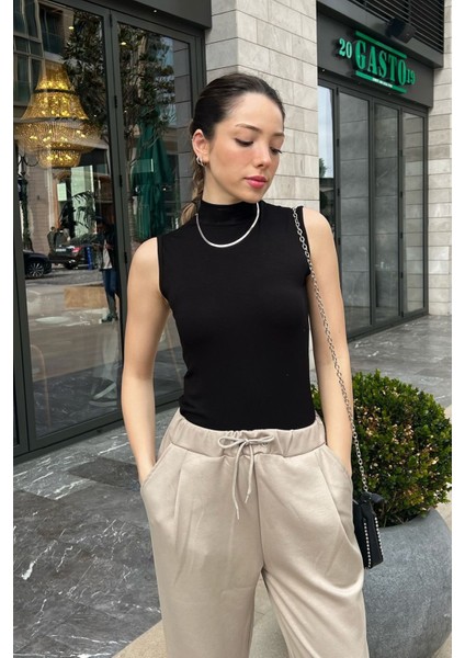 Siyah Kolsuz Dik Yaka Body