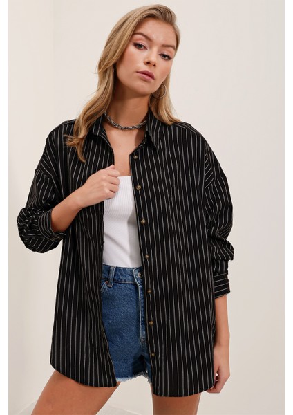 Kadın Siyah Beyaz Çizgili Oversize Uzun Basic Gömlek 3900