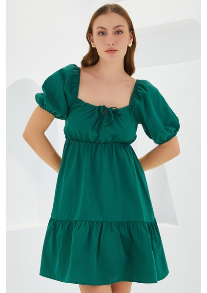 2351 Kloş Poplin Elbise - Y.zümrüt