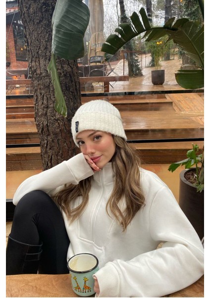 Kirli Beyaz Fermuar Detaylı Oversize Sweatshirt fiyatları