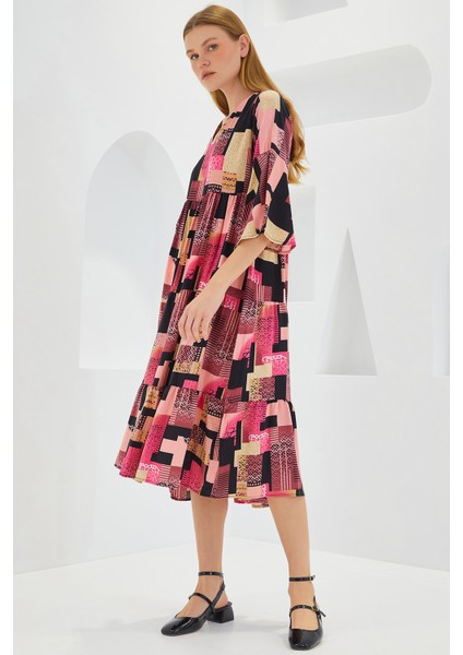 Kadın Fuşya Siyah Desenli Kısa Kol Viskon Elbise 1959 fırsatları