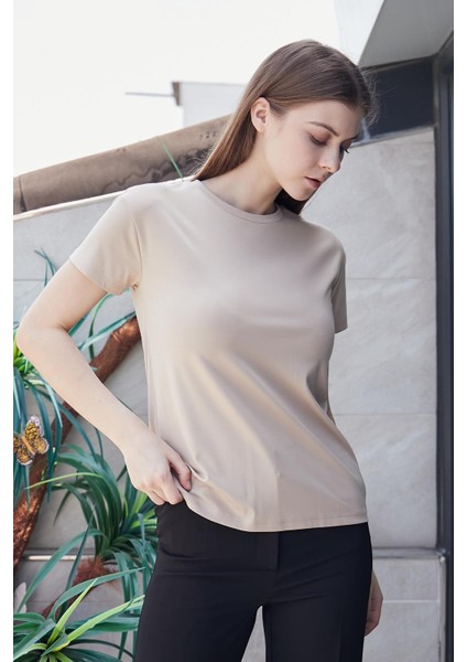 Kadın Sıfır Yaka Kırışmaz Span Karışımlı Şık Kısa Kol Likralı T-shirt Bluz-Koyu Bej fiyatları