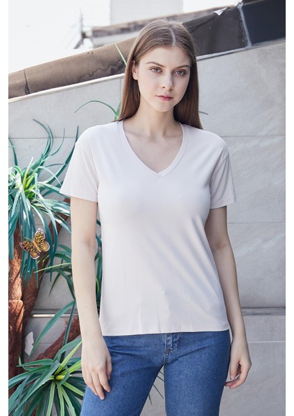 Kadın V Yaka Kısa Kol Likralı Span Kumaş Şık T-Shirt Bluz-Şampanya
