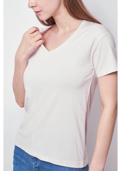 Kadın V Yaka Kısa Kol Likralı Span Kumaş Şık T-Shirt Bluz-Şampanya indirimleri
