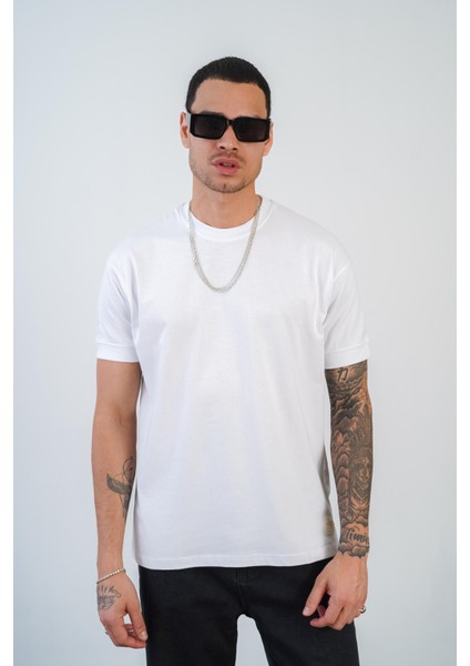 Bisiklet Yaka Pamuklu Yarım Oversize Kesim Erkek T-Shirt