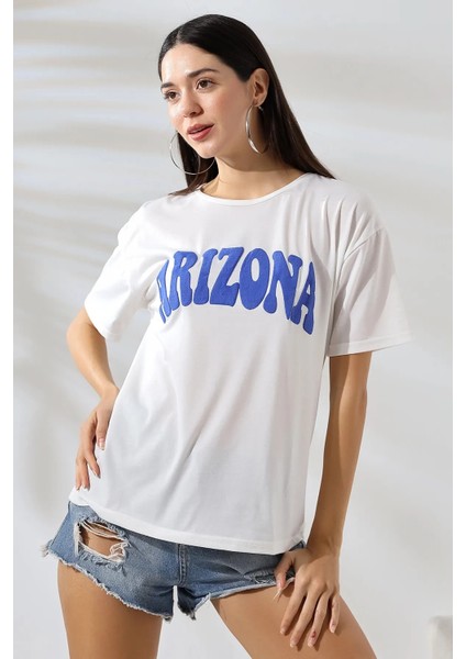 Kadın Beyaz Mavi Arizona Baskılı Bisiklet Yaka T-Shirt Hzl24S-Dsb120261 indirimleri