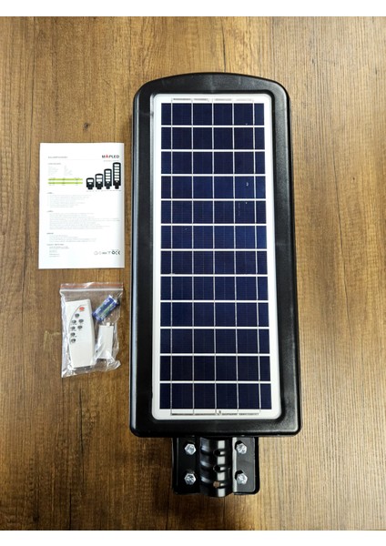 200W Güneş Enerjili LED Projektör Garantili Profesyonel Yüksek Işık Doğadan Gelen Enerji